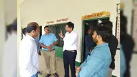 सरायकेला-खरसावां: स्मार्ट क्लास के डिजिटल बोर्ड पर चला अश्लील गाना, ग्रामीणों में
आक्रोश