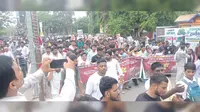 गया जी में आइसा-आरवाइए का बिहार बंद रहा असरदार, 3 घंटे तक थम गया मुख्य सड़कों पर यातायात