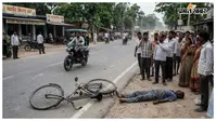 बेतिया में तेज रफ्तार बाइक की टक्कर से साइकिल सवार मजदूर की मौत, हादसे के बाद चालक फरार