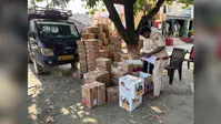 ऊपर टोस्ट ब्रेड, नीचे 59 पेटी शराब... चौतरवा में तस्करी का नया तरीका पकड़ाया