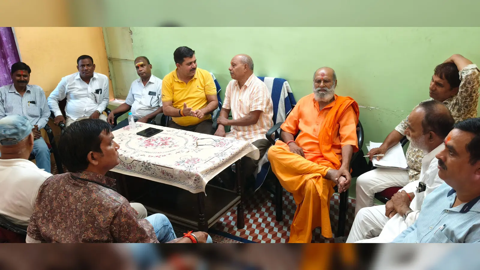 बैठक में उपस्थित मेला समिति के सदस्य व अन्य | Prabhat Khabar Network बैठक में उपस्थित मेला समिति के सदस्य व अन्य | Prabhat Khabar Network