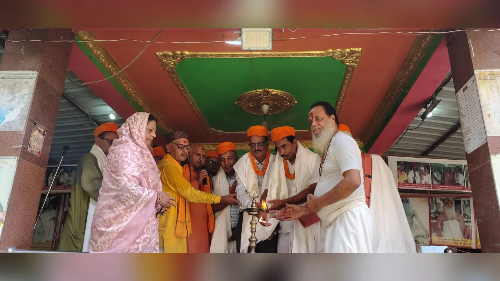 कार्यक्रम का उद्घाटन करते अतिथि | Prabhat Khabar Network कार्यक्रम का उद्घाटन करते अतिथि | Prabhat Khabar Network