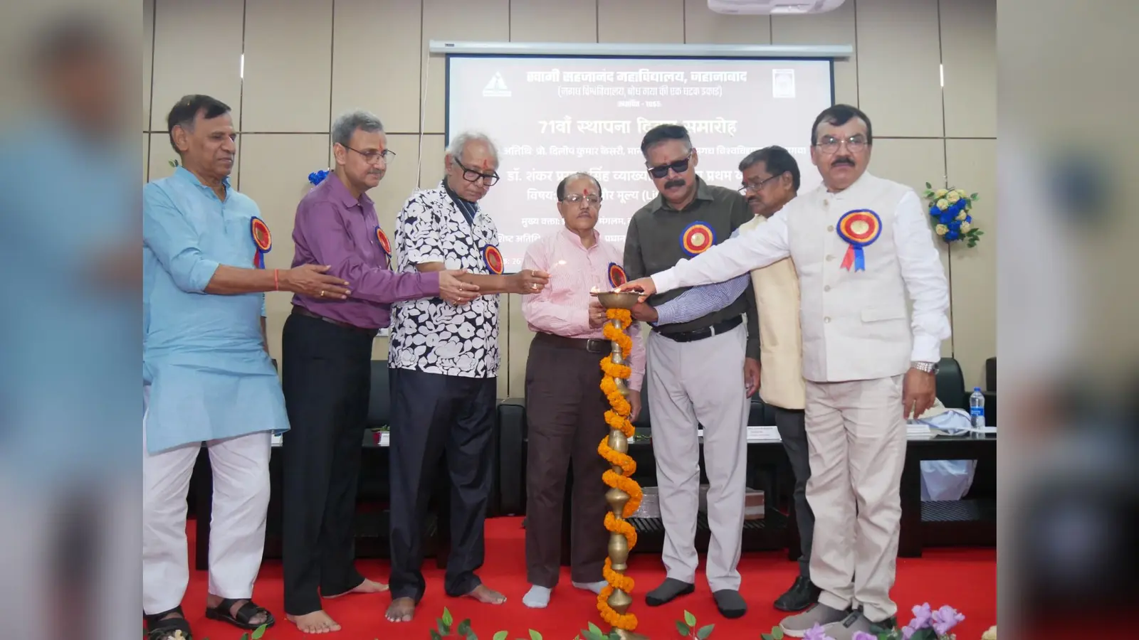 कार्यक्रम का उद्घाटन करते कुलपति | Prabhat Khabar Network कार्यक्रम का उद्घाटन करते कुलपति | Prabhat Khabar Network