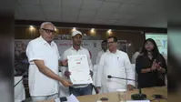 हजारों पौधे लगाने वाले 'ट्री मैन' सुजीत कुमार का सम्मान, सांसद ने कहा- समाज के लिए प्रेरणा