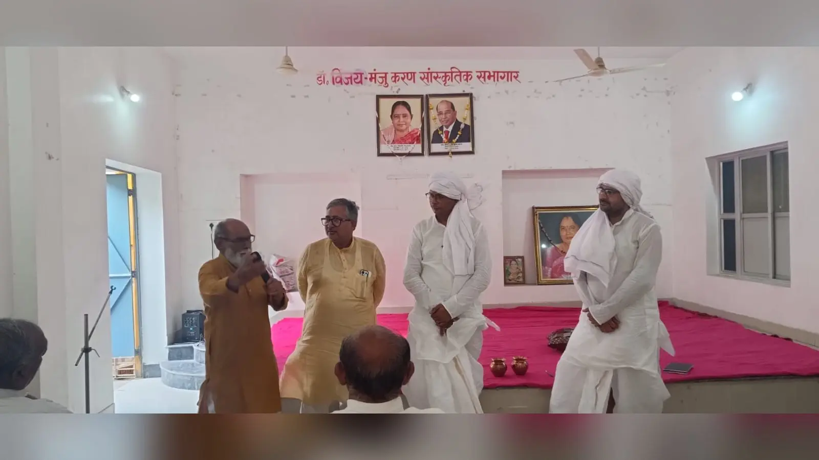 फोटो- गया- कार्यक्रम में शामिल लोग | Prabhat Khabar Network फोटो- गया- कार्यक्रम में शामिल लोग | Prabhat Khabar Network