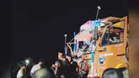 दांतन में खड़े कंटेनर से टकराया मालवाहक ट्रक, केबिन में फंसे चालक की मौत