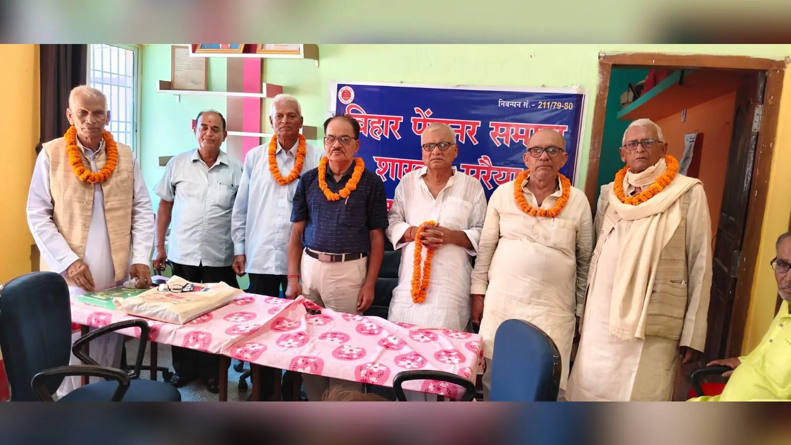 बिहार पेंशनर समाज की बैठक में उपस्थित सदस्य | Prabhat Khabar Network बिहार पेंशनर समाज की बैठक में उपस्थित सदस्य | Prabhat Khabar Network