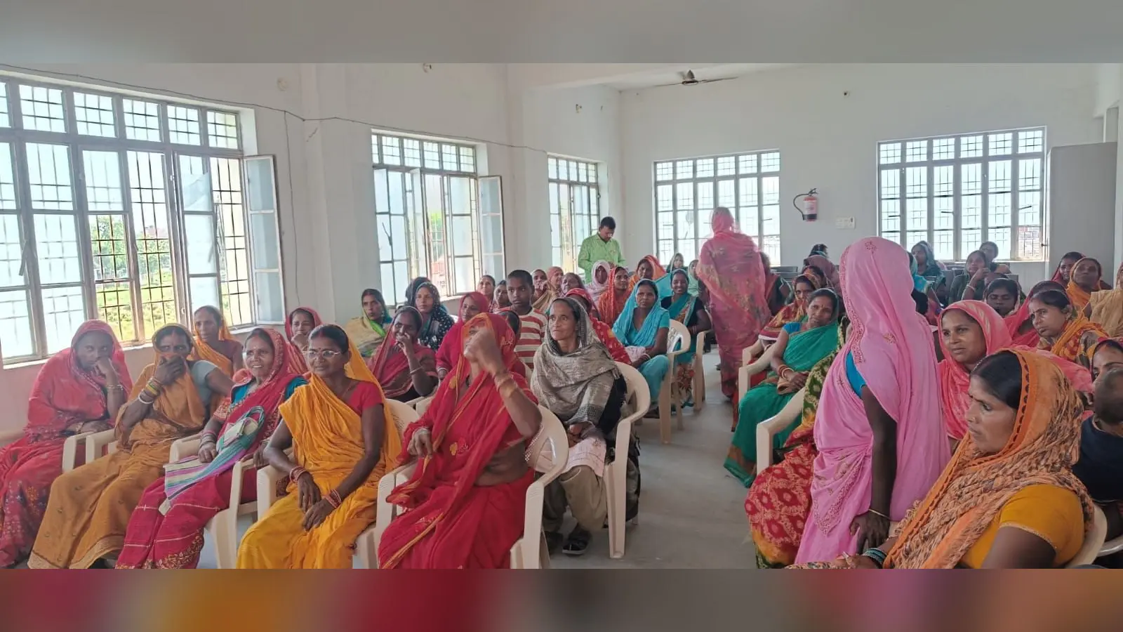 प्रशिक्षण में भाग लेती रसोइया | Prabhat Khabar Network प्रशिक्षण में भाग लेती रसोइया | Prabhat Khabar Network