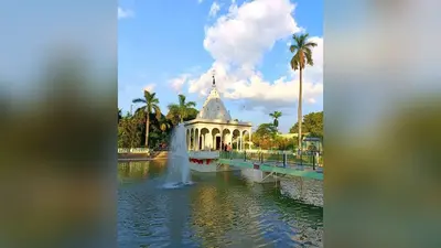 सावन से पहले गोयनका शिवालय में उमड़ रही आस्था, हर-हर महादेव के जयघोष से गूंज रहा मंदिर परिसर