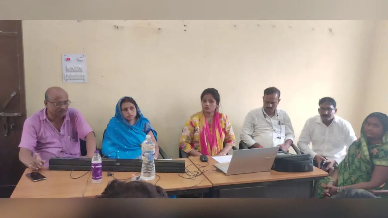 बैठक में मौजूद लोग | Prabhat Khabar Network बैठक में मौजूद लोग | Prabhat Khabar Network