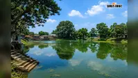 आर्थिक तंगी से परेशान महिला ने अपने दो बच्चों संग तालाब में लगाई छलांग, लोगों ने बचाया