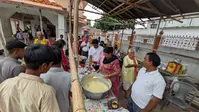 हरगौरी मंदिर में बंगला सावन के दूसरे सोमवार पर भव्य प्रसाद वितरण, हजारों श्रद्धालुओं ने ग्रहण किया खीर-पूड़ी का महाप्रसाद