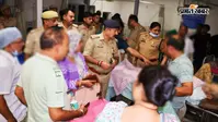 हापुड़ के अस्पताल में एसी ब्लास्ट से हड़कंप, धुएं के गुब्बार से भर गई बिल्डिंग, 32 मरीजों का रेस्क्यू