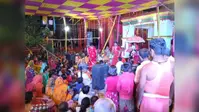 Kamtaul News: श्रीसीताराम विवाहोत्सव में उमड़ी श्रद्धालुओं की भीड़, रामजानकी कुटीर हुआ राममय