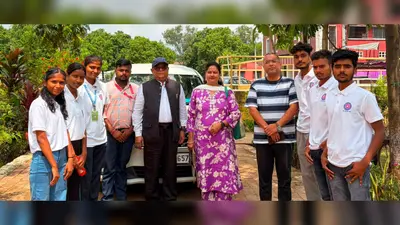 राज्य स्तरीय रेड रन प्रतियोगिता के लिए मुंगेर विश्वविद्यालय के 6 प्रतिभागी रवाना, कुलसचिव ने दिखाई हरी झंडी
