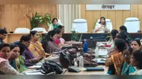 आंगनबाड़ी केंद्रों में आधुनिक सुविधाएं जल्द सुनिश्चित करें, डीएम का निर्देश