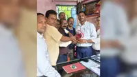 गया जी : डोभी के नये बीईओ अमल किशोर ने संभाला प्रभार, गुणवत्तापूर्ण शिक्षा पर दिया जोर