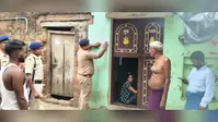 रोहतास: लेवड़ा में शांतिभंग की आशंका पर पुलिस की कार्रवाई, चार लोगों के घर चस्पा हुआ न्यायालय का इश्तेहार