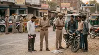 ट्रिपल राइडिंग और बिना हेलमेट पड़ गया भारी, पुलिस ने काटे एक के बाद एक चालान