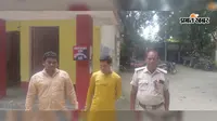 सुपौल के प्रतापगंज में पुलिस की बड़ी कार्रवाई, 20 लीटर देशी शराब के साथ दो युवक गिरफ्तार, बाइक जब्त