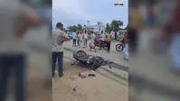गया जी : तेज रफ्तार हाइवा ने बाइक सवार को रौंदा, युवक की मौत के बाद ग्रामीणों ने किया  सड़क जाम
