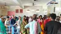 मधुबनी सदर अस्पताल में जीवन रक्षक दवाओं की कमी, मरीजों को बाहर से खरीदनी पड़ रही दवा