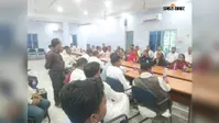 सारण: बनियापुर पंचायत समिति की बैठक में अधिकारियों की अनुपस्थिति पर हंगामा, नल-जल योजना पर तीखी बहस