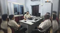 NEET पेपर लीक प्रदर्शन के दौरान अधिकारियों पर हमले के खिलाफ प्रशासन एकजुट, रजौली में BDO ने काला बिल्ला पहन दर्ज कराया विरोध