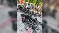 घर में चल रहा था चोरी की बाइकों का खेल, छापेमारी में चेसिस, इंजन और दर्जनों पुर्जे बरामद