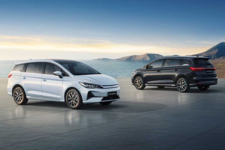 भारत में लॉन्च हुई BYD eMAX 7 की नई Comfort वेरिएंट, बड़ी बैटरी के साथ मिलेगी 485KM की रेंज