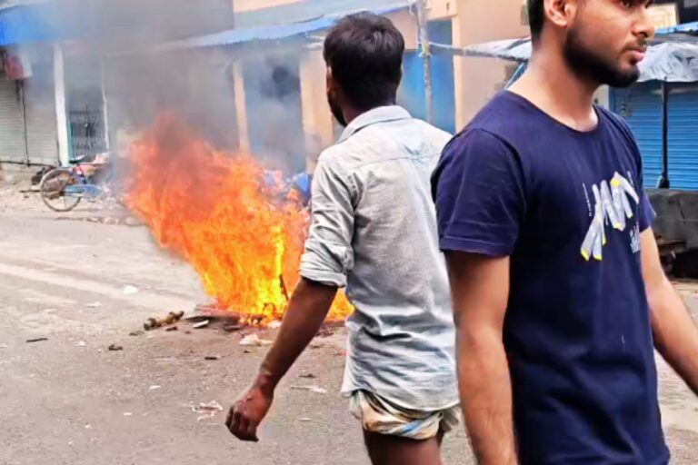 बारुईपुर में नाबालिग की हत्या के बाद युवक को पीट-पीटकर मार डाला, कुलपी रोड जाम, पुलिस कैंप पर हमला
