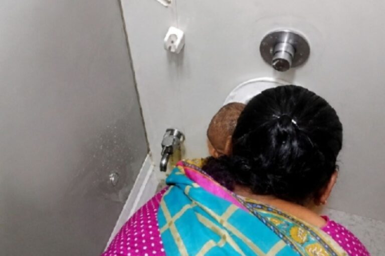 बेंगलुरु डे-केयर कांड: बच्चों के मन में बैठ गया बाथरूम का डर, नहलाने की बात सुन भागते हैं बच्चे