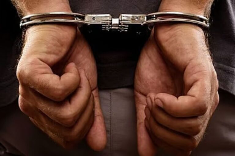 बेगूसराय पुलिस के हत्थे चढ़े सोनू और मोनू सिंह, हथियार और कारतूस बरामद, टॉप-10 क्रिमिनल में था शुमार