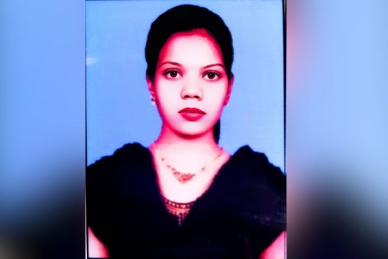 गया जी : LLB छात्रा दिव्या कुमारी को श्रद्धांजलि, संदिग्ध मौत के बाद एएम लॉ कॉलेज में दो मिनट का मौन, कक्षाएं स्थगित