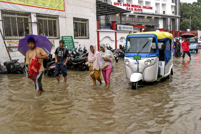 Heavy Rain Warning: 5,6,7,8,9,10 और 11 जुलाई तक गरज-चमक के साथ पड़ेंगे छींटे, मानसून की जोरदार बारिश