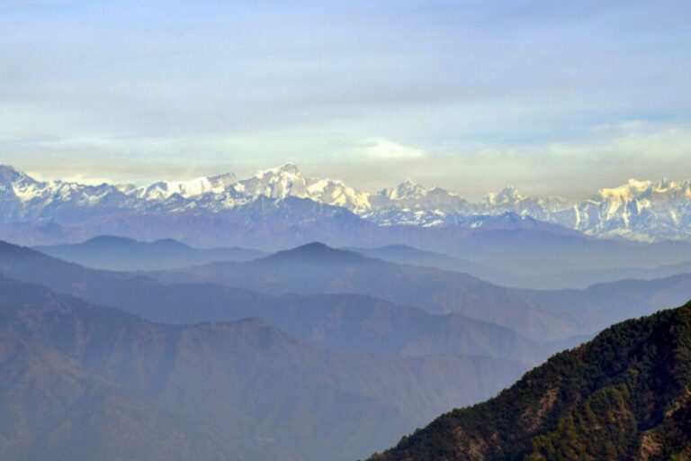 लद्दाख के संसाधनों पर भारी पड़ रहा है अनियंत्रित पर्यटन
