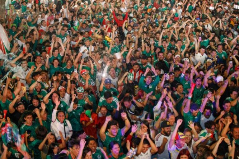 मैक्सिको की जीत का जश्न बना मातम, वर्ल्ड कप सेलिब्रेशन के दौरान 2 फैंस की मौत