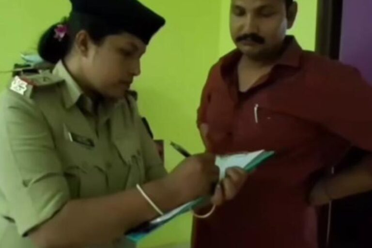 पटना सिटी में 19 वर्षीय युवती ने की आत्महत्या, चाची से बात करने के बाद फंदे से लटकी मिली