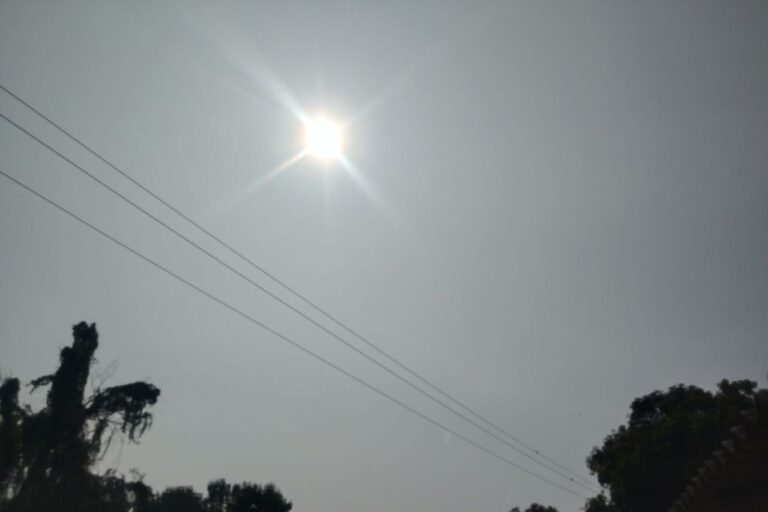 लखीसराय में तेज आंधी-तूफान और बारिश के आसार, मौसम विभाग ने जारी किया ऑरेंज अलर्ट