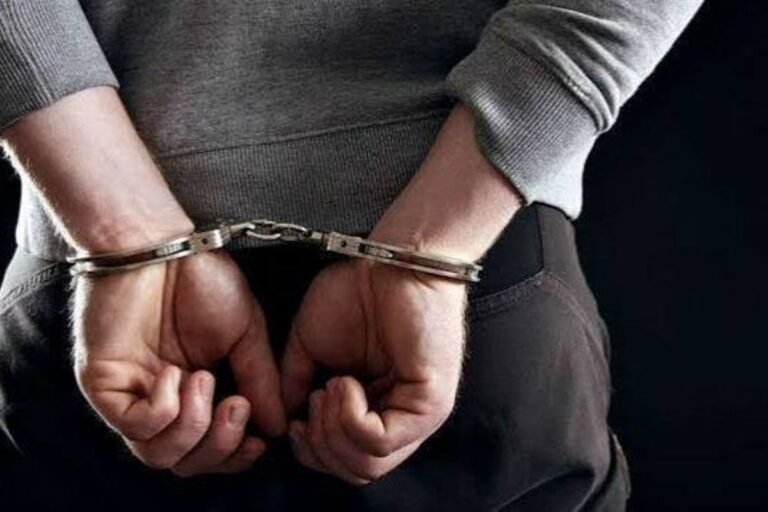 बक्सर में वाहन चोर गिरोह पर पुलिस का शिकंजा, चोरी की बाइक के साथ एक गिरफ्तार