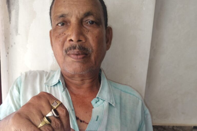 कोर्ट का नोटिस तामिला कराने गए चौकीदार पर हमला, सोने की चेन छीनने का आरोप
