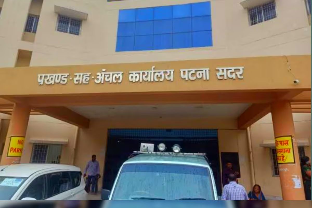 पटना की बांकीपुर सीट पर नामांकन आज से शुरू, सिर्फ 5 लोगों को एंट्री, 3 गाड़ियों की होगी अनुमति 1 Untitled Design 63 1