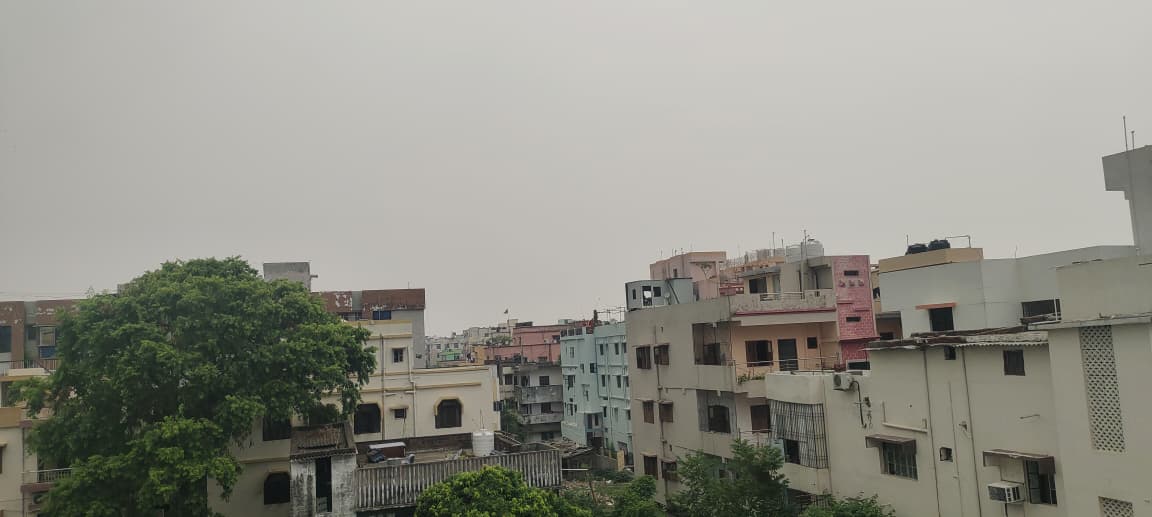 पटना के कई इलाकों में आंधी-तूफान के साथ हुई झमाझम बारिश, उमसभरी गर्मी से मिली राहत 1 Whatsapp Image 2026 07 01 At 1.13.31 Pm