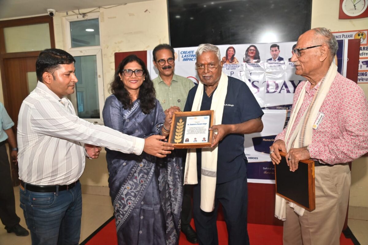 रोटरी क्लब ऑफ पटना मिडटाउन के नए रोटरी वर्ष की शुरुआत, रक्तदान शिविर और वृक्षारोपण का आयोजन 1 Whatsapp Image 2026 07 01 At 18.56.45