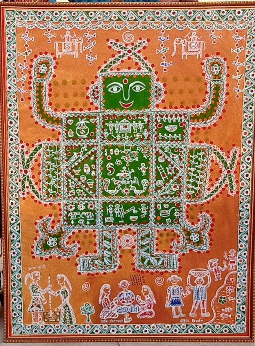 बक्सर में सविता कुमारी ने पीड़िया-कोहबर कला को दिलाई नई पहचान, विलुप्त होती भोजपुरी लोक कला को दिया आधुनिक मंच 4 Image 101