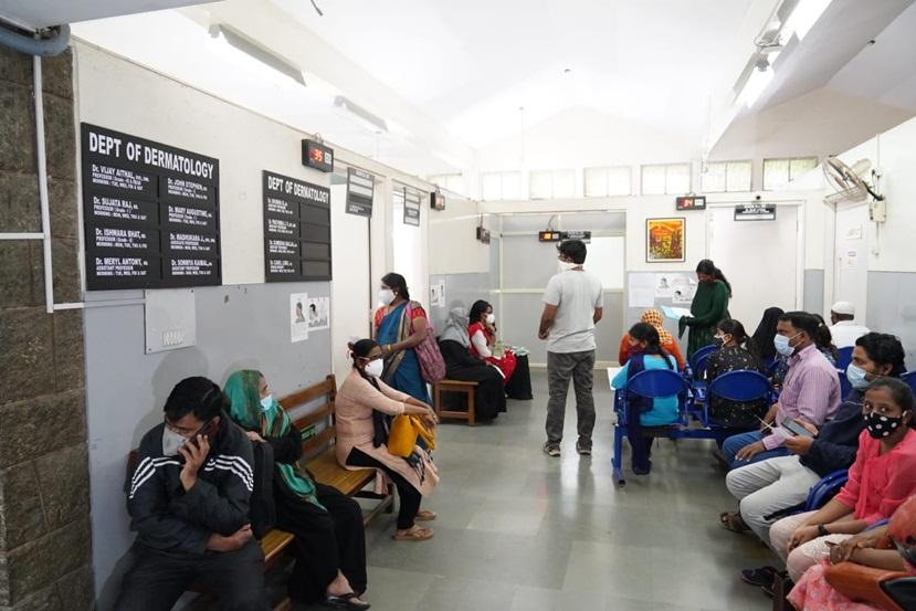 सीवान में उमस भरी गर्मी से बढ़े चर्म रोग के मरीज, बच्चों में सबसे ज्यादा असर, डॉक्टर ने दी सतर्क रहने की सलाह 2 Image 118