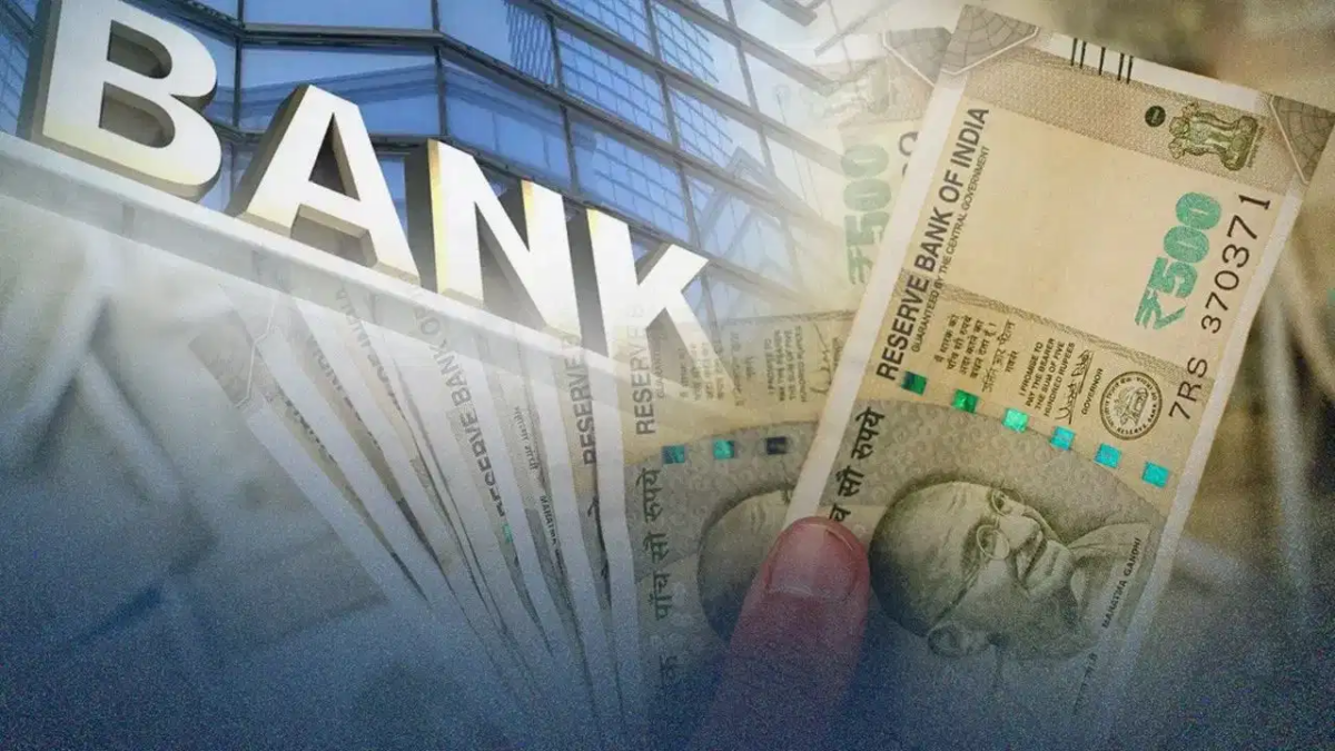 बक्सर में दिनदहाड़े लूट, बैंक से 1.5 लाख रुपये निकालकर बाजार पहुंचे व्यक्ति से झपटा मारकर बाइक सवार फरार, तलाश में जुटी पुलिस 3 Image 53
