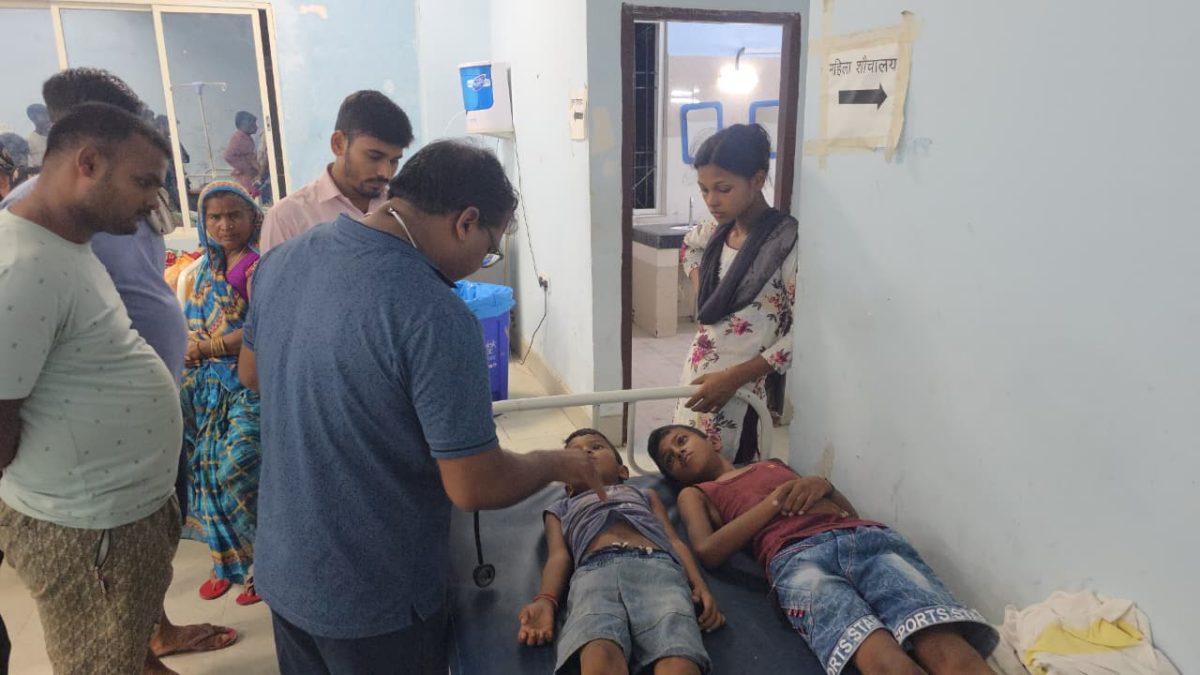 गोपालगंज में फटा दूध खाने से एक ही परिवार के 10 लोग फूड पॉइजनिंग के शिकार, सदर अस्पताल में भर्ती 4 Image 63