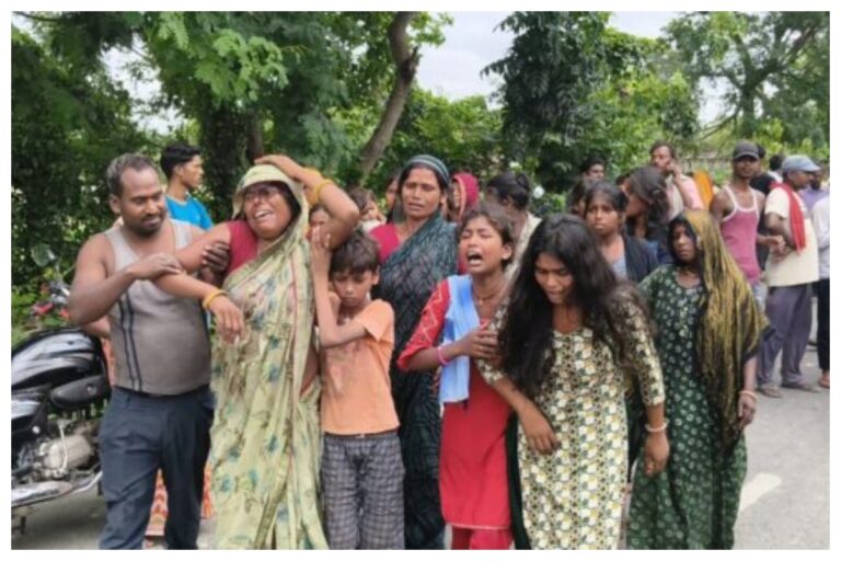 शादी से पहले सड़क हादसे में युवती की मौत, आक्रोशित लोगों ने किया दो घंटे सड़क जाम