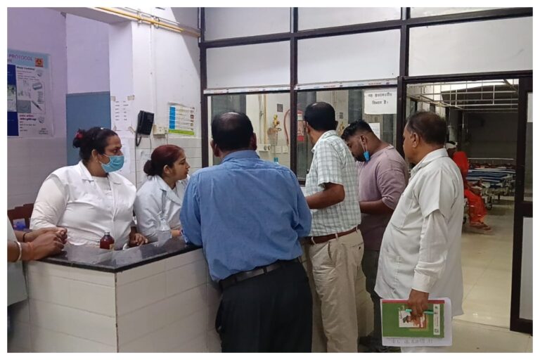 SKMCH में औचक निरीक्षण से मचा हड़कंप, कई डॉक्टर-नर्स ड्यूटी से गायब, कटेगा वेतन, सफाई एजेंसी होगी टर्मिनेट